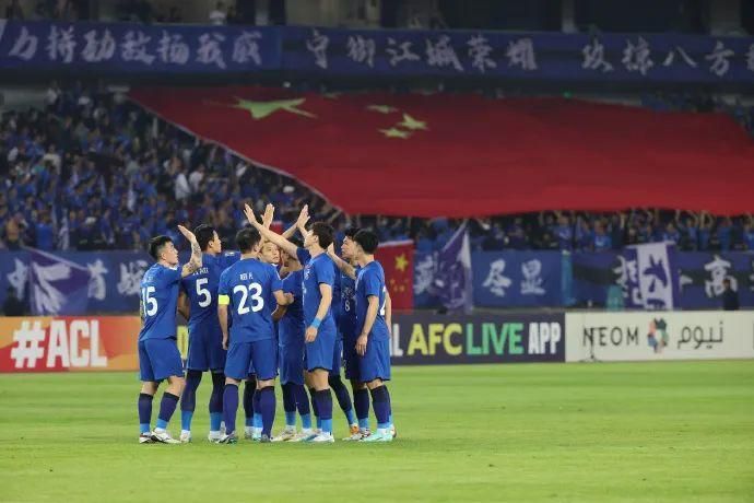 赛后米兰球员奇克接受了采访。